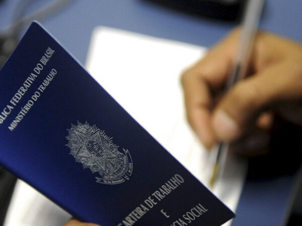 Sine Araxá anuncia 806 vagas de emprego